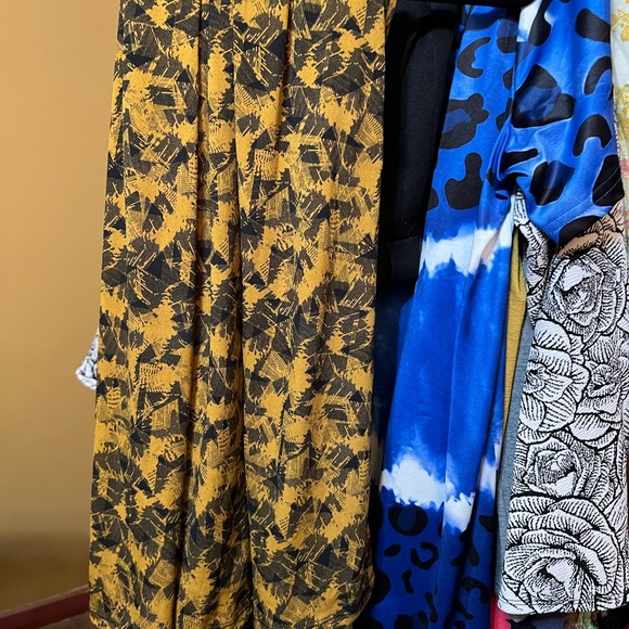 LuLaRoe Madison skirt NWOT 2 XL - Picture 1 of 3